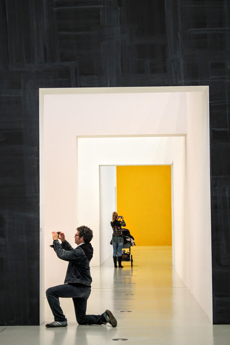 Art gallery and illustration exhibition